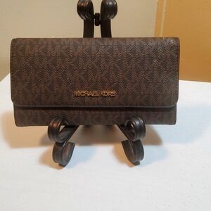 NEW MK Jet Set Large Trifold Wallet - Brown Logo